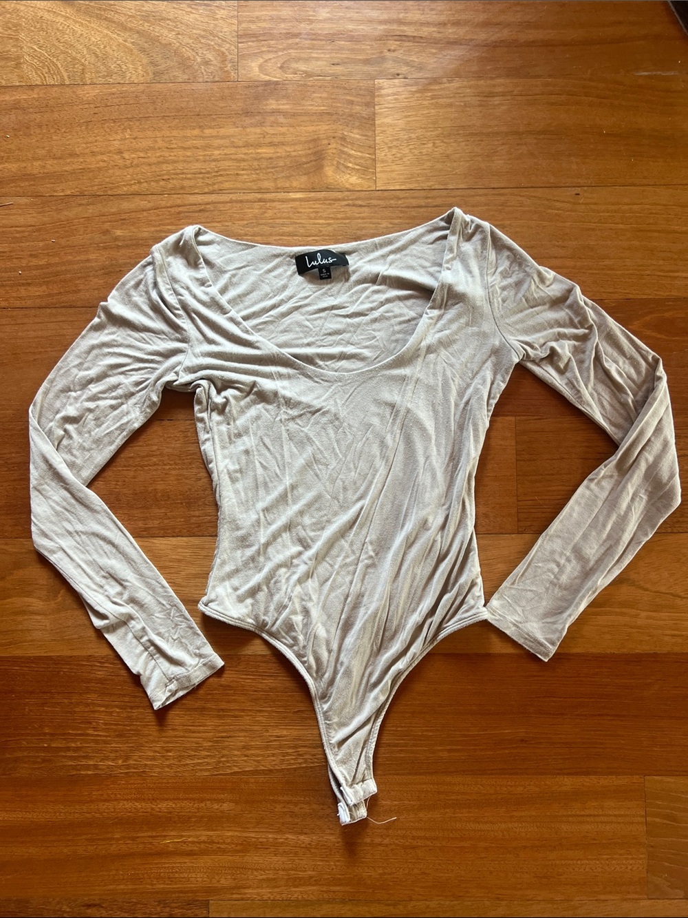 Lulu's Scoop Neck Long Sleeve Bodysuit in Taupe Beige